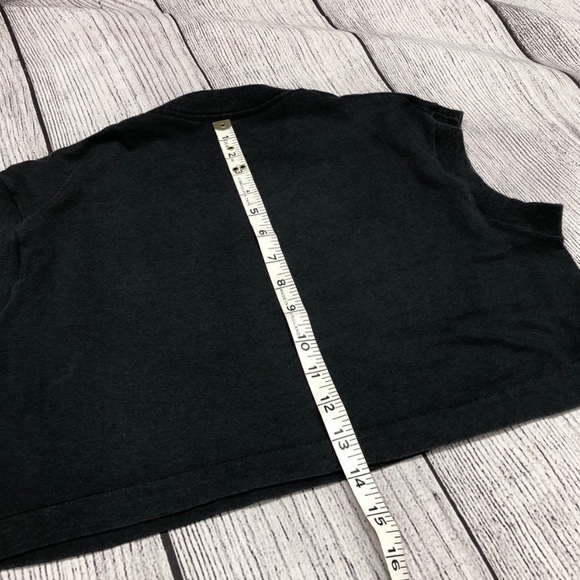 80’s Hell’s Revenge Crop top - Picture 4 of 5